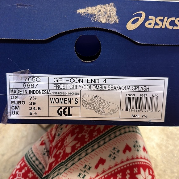 Women’s ASICS - Picture 3 of 3